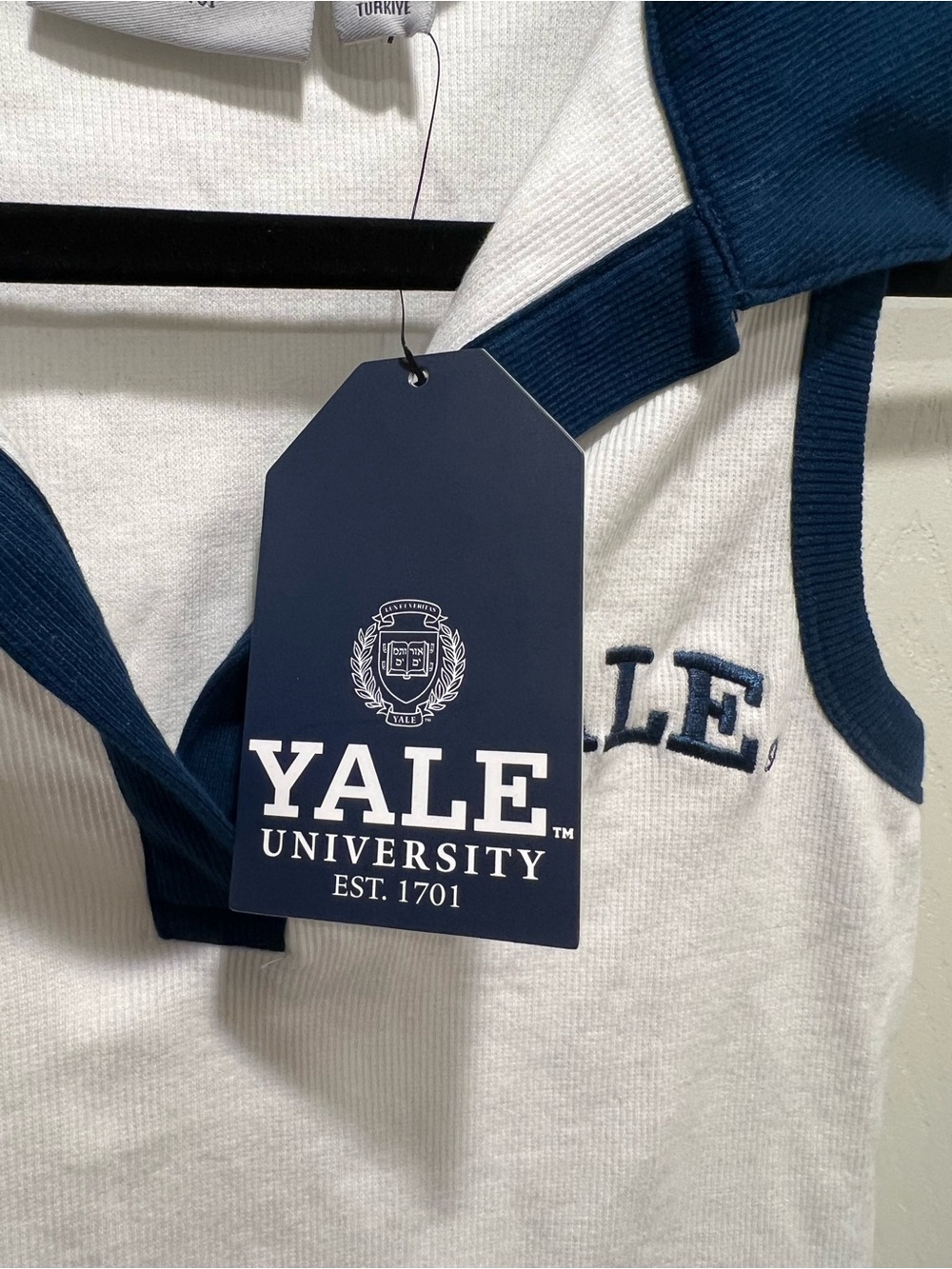 Yale Polo Cropped Top in White and Navy Size Medium NWT - Picture 5 of 5
